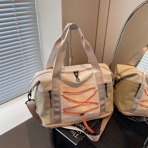 Sporty Shoulder Bag With Practical Organizer Bowlift