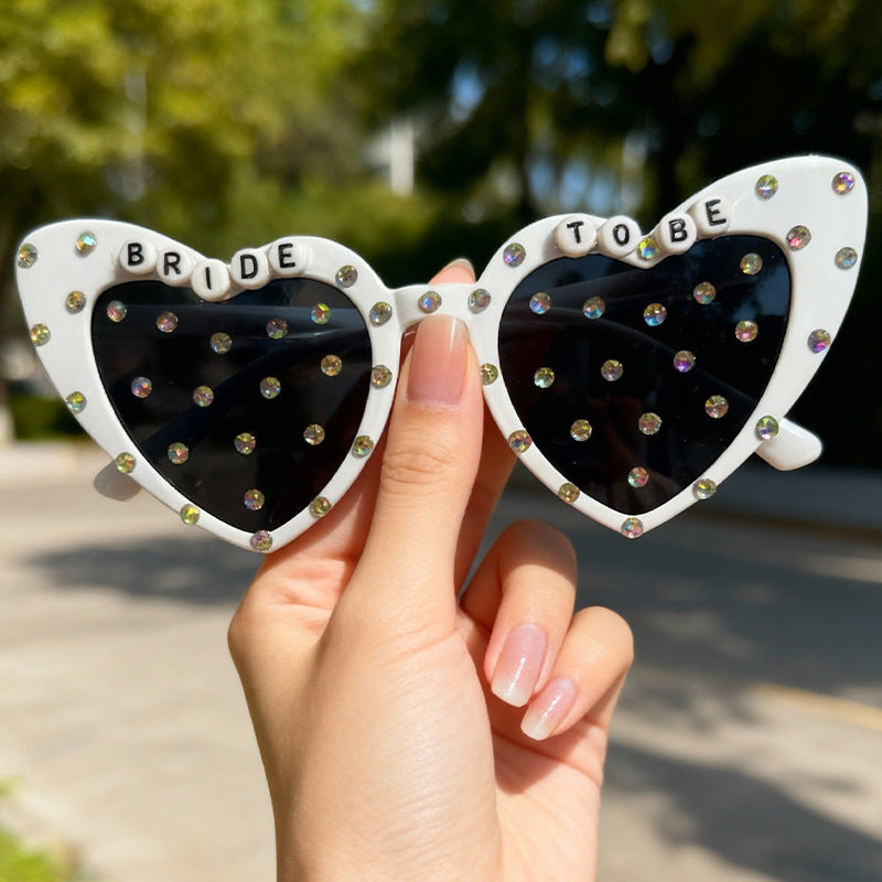 Bride-To-Be Heart-Shaped Sunglasses Bowlift