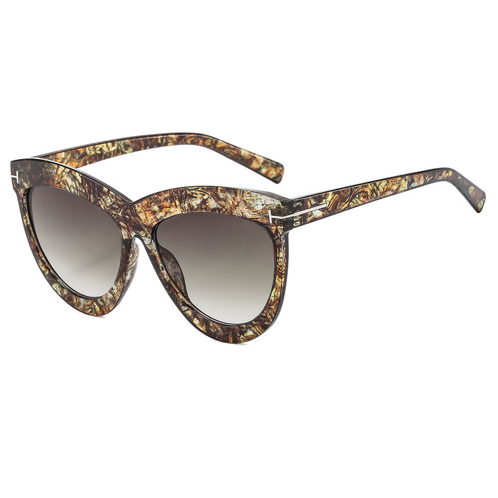 Stylish Cat-Eye Sunglasses with Slim Metal Accents Bowlift