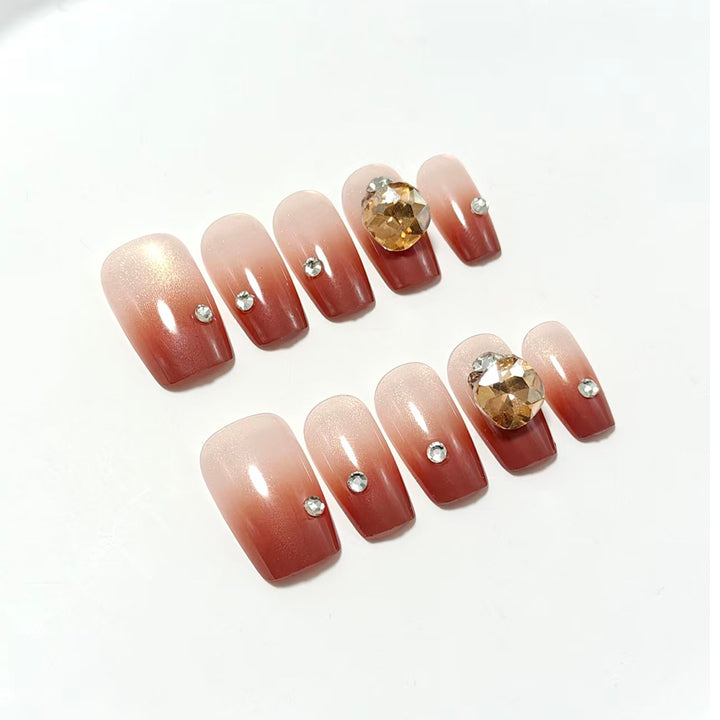 Artificial nails with glamorous 3D design Bowlift