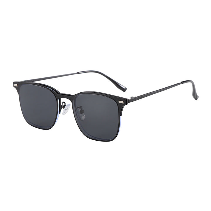 Women Trendy Square Sunglasses in Modern Design Bowlift