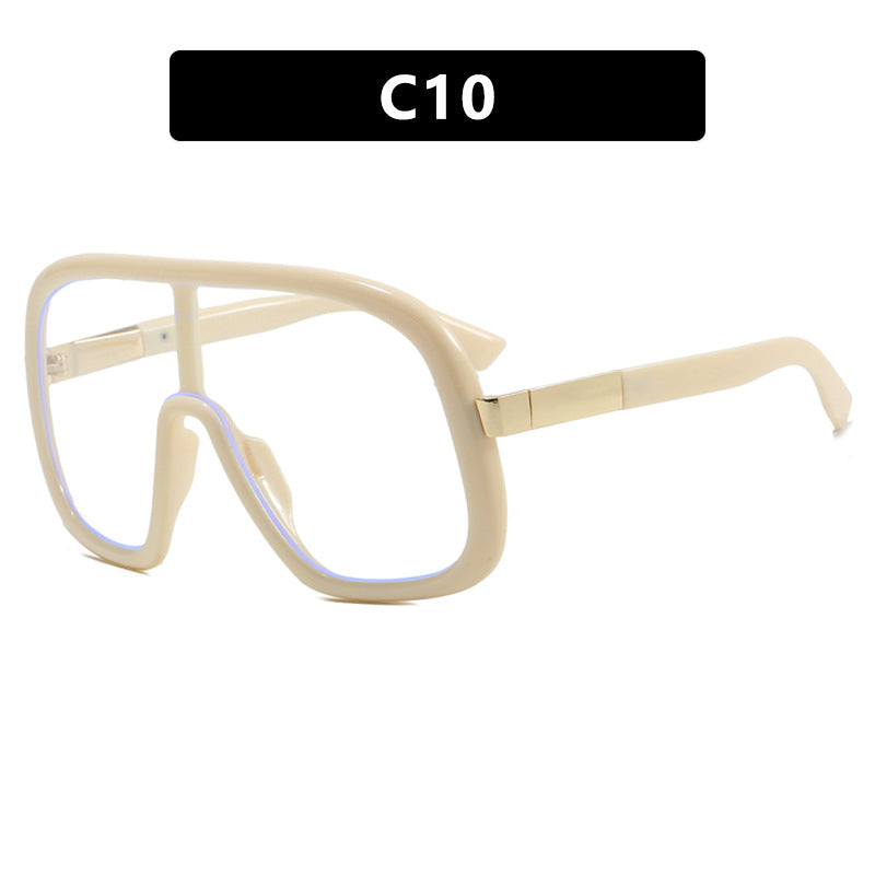 Women's oversized sunglasses in elegant retro design Bowlift