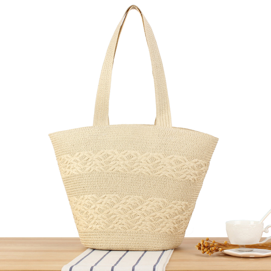 Generous handbag made of hand-knotted natural material Bowlift