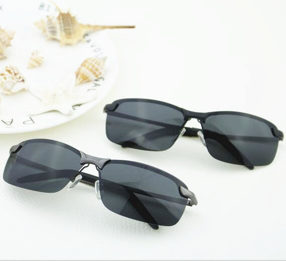 Ladies sporty sunglasses with switchable lenses Bowlift