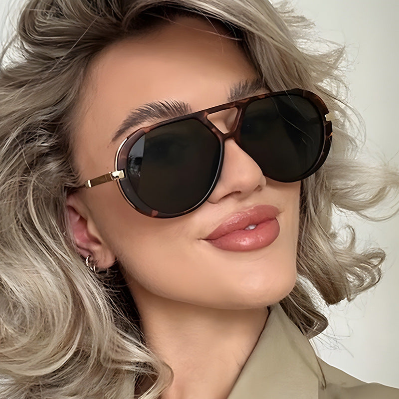 Women's fashionable sunglasses in elegant pilot style Bowlift