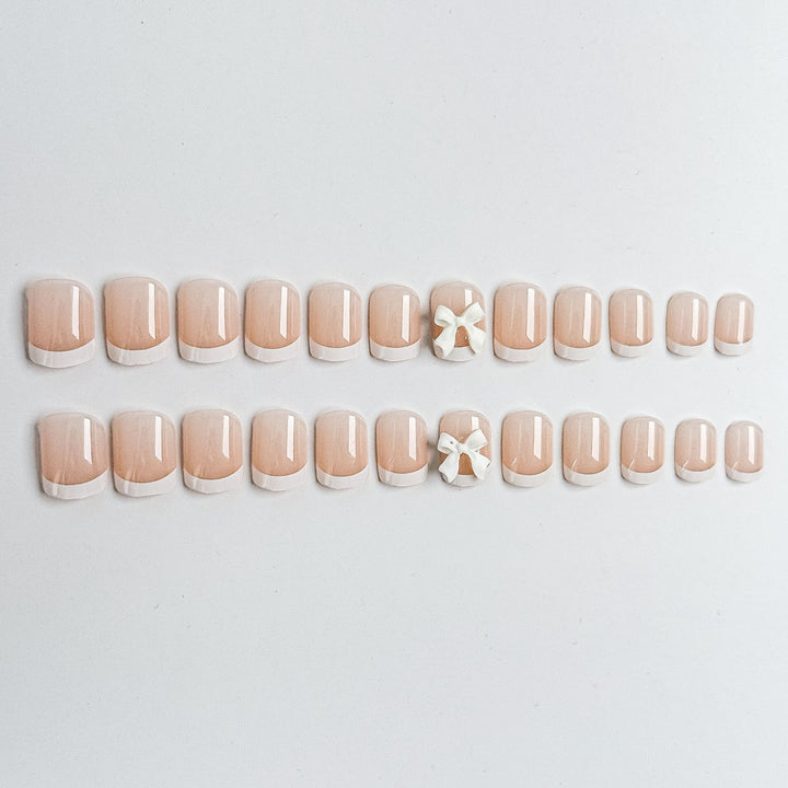 Nail Art Fake Nails Set with Elegant Bow Accents Bowlift
