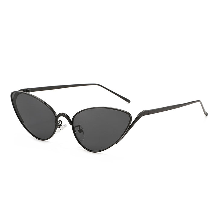 Women's Cat-Eye Sunglasses in Elegant Design Bowlift