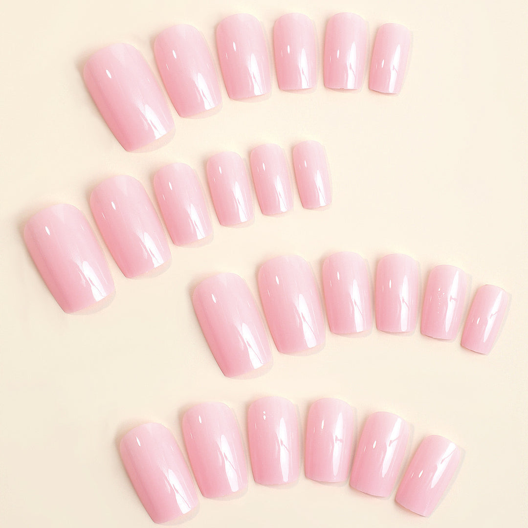 Artificial nail set with high-gloss finish and elegant shape Bowlift