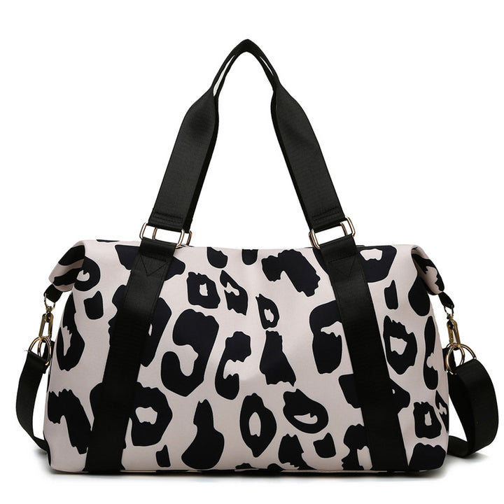 Sporty travel bag with modern leopard pattern Bowlift
