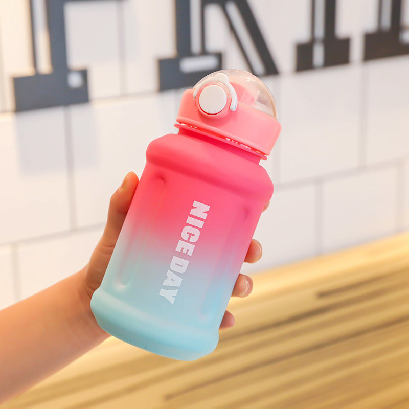 Women's Sporty Water Bottle with Practical Closure Mechanism Bowlift