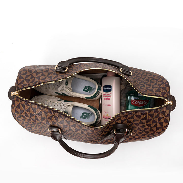 Spacious travel bag with stylish geometric design Bowlift