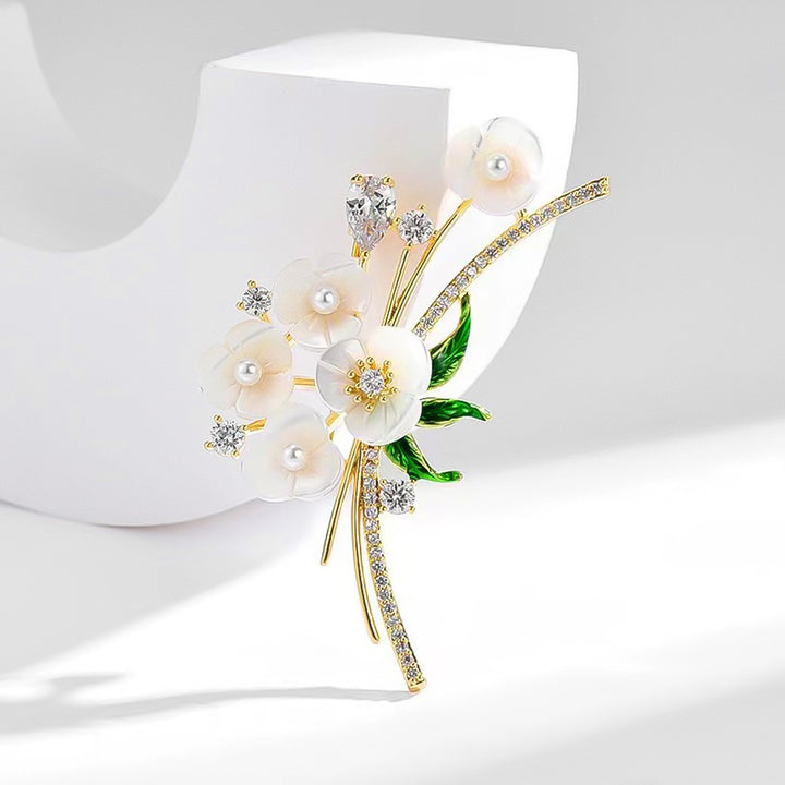 Exquisite Flower Brooch Bowlift