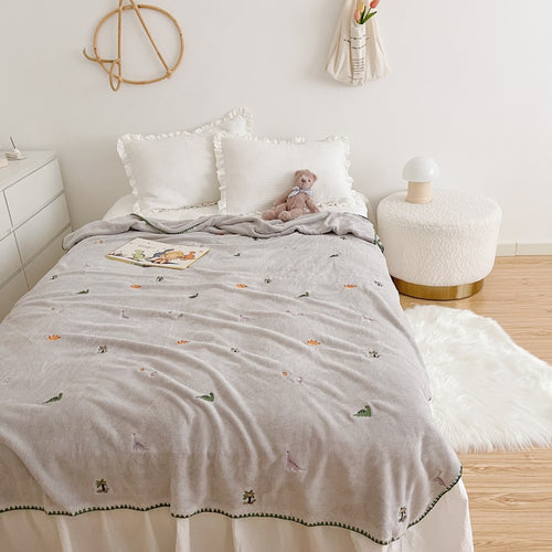 Unisex Soft Snuggle Blanket with Unique Animal Design Bowlift