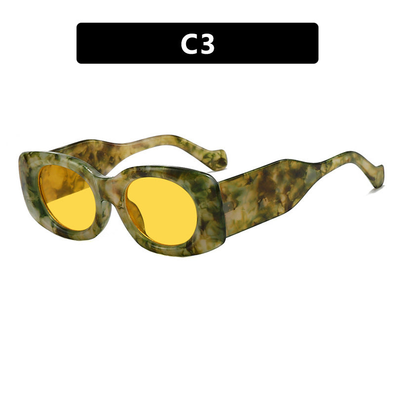 Women's trendy sunglasses in eye-catching retro design Bowlift