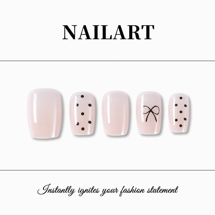 Chic Minimalist Press-On Nail Set Bowlift