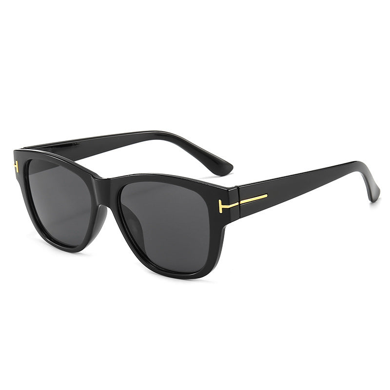 Women's sunglasses with striking design Bowlift