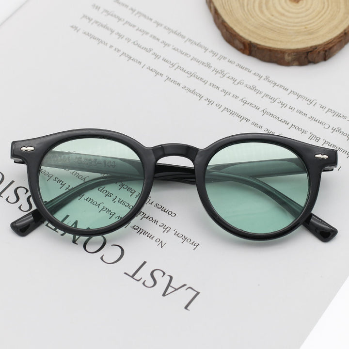 Ladies' Round Sunglasses with Elegant Design Bowlift
