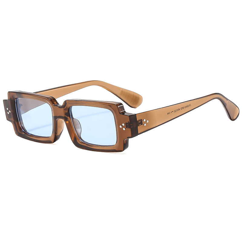 Women Fashionable oversized sunglasses with futuristic design Bowlift