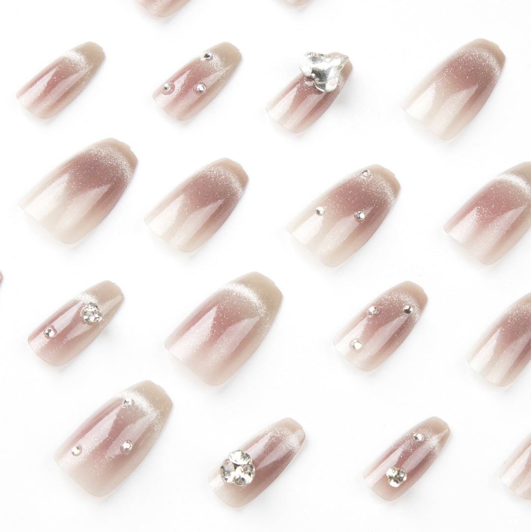 Glittering Nail Art Bowlift
