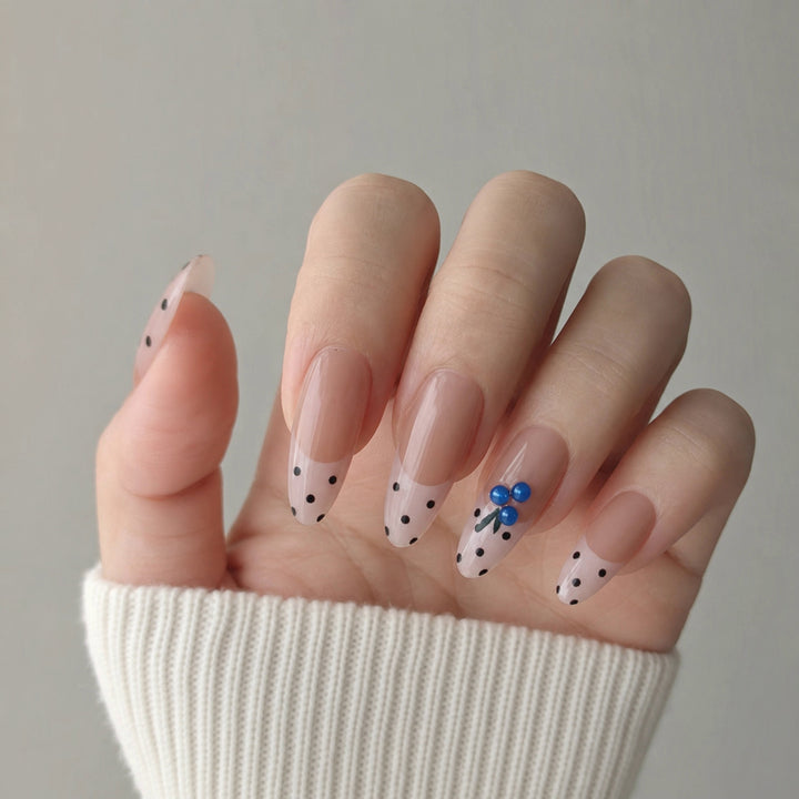 Chic Polka Dot Press-On Nail Tips Bowlift