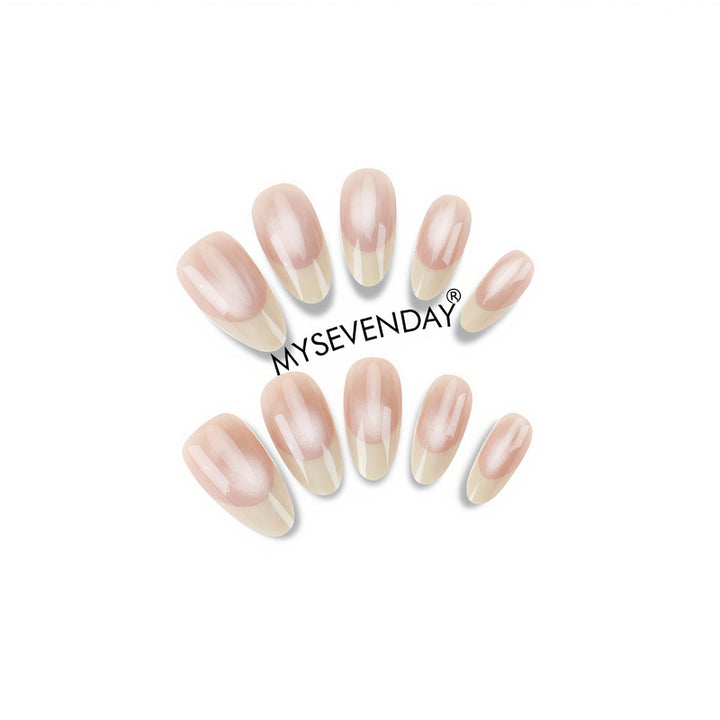 Elegant Press-On Nail Set with French Tip Design Bowlift
