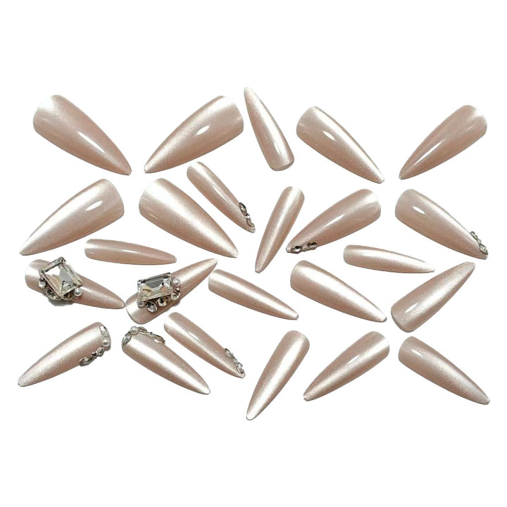 Artificial nails with elegant rhinestone decoration and glossy finish Bowlift