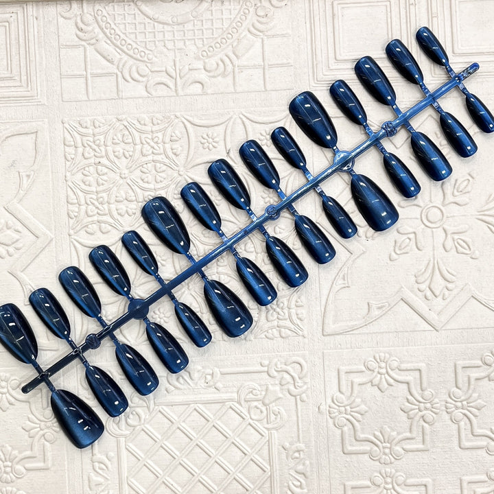 Glossy Almond-Shaped Press-On Nail Set Bowlift 1787225130