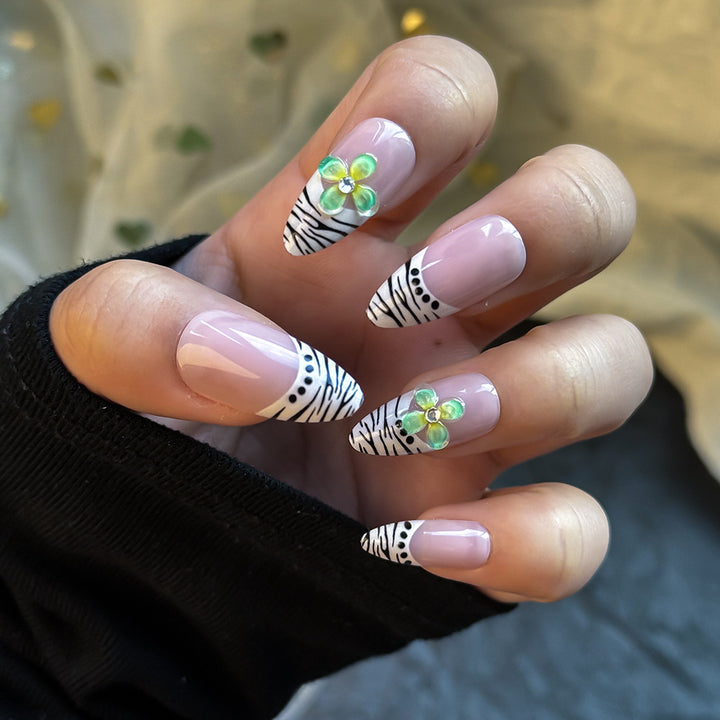 Artistic Nail Decoration Set Bowlift