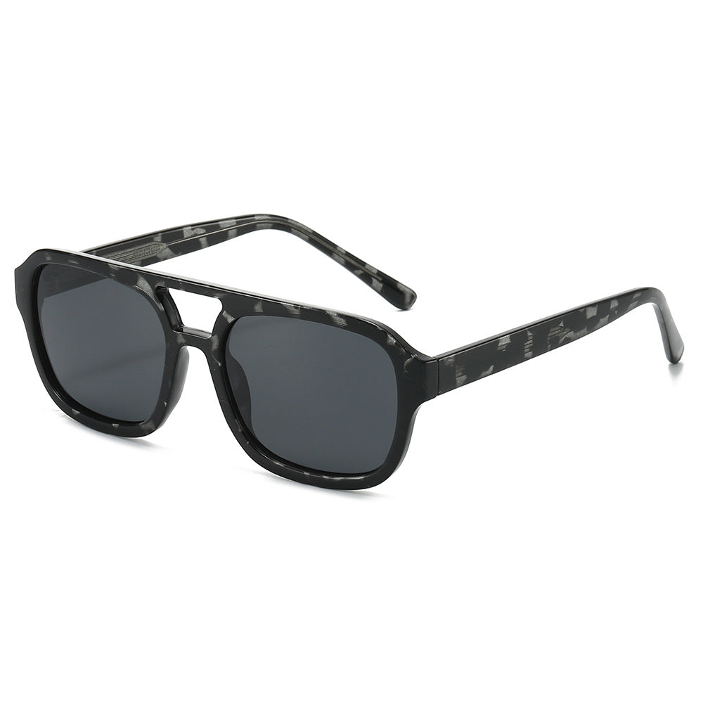 Women's fashionable sunglasses in elegant, angular design Bowlift