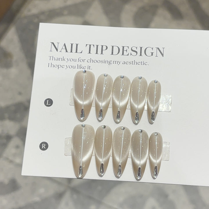 Artificial Nail Set with Elegant French Style Bowlift