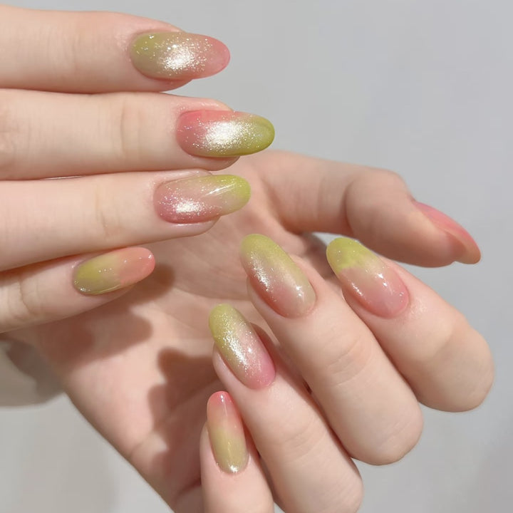 Artificial nails with elegant ombre look Bowlift