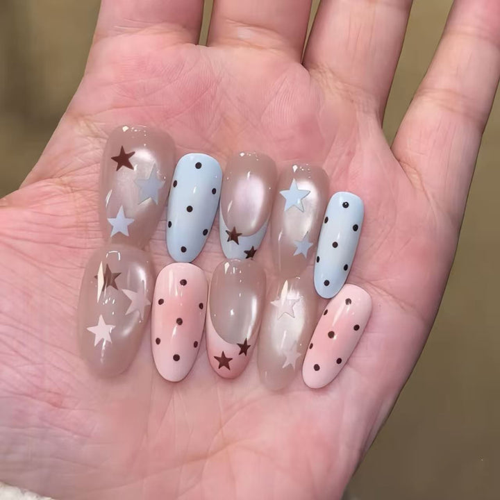 Decorative Star and Dot Press-On Nails Bowlift
