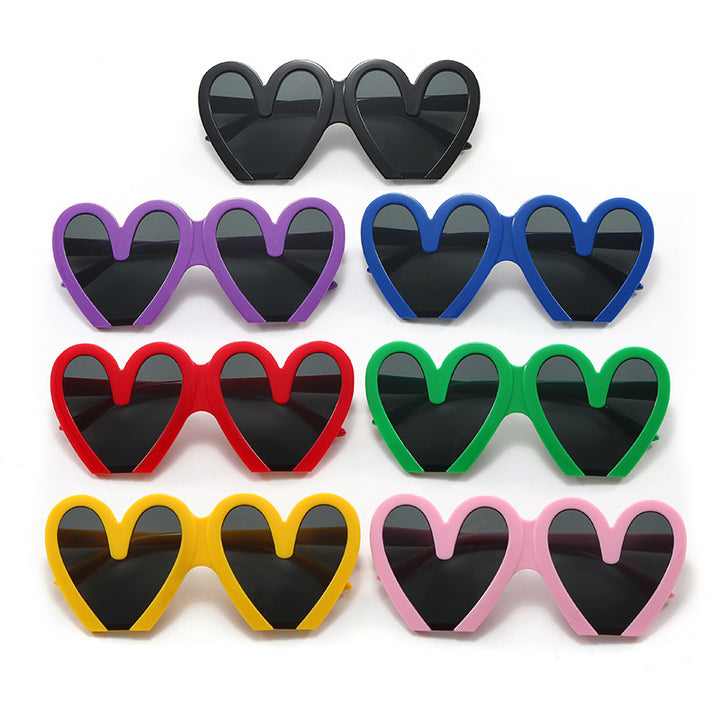 Women's Heart-Shaped Sunglasses with Striking Design Bowlift