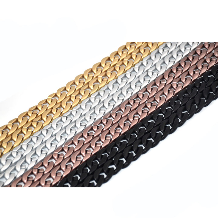 Stylish Statement Chain Bowlift