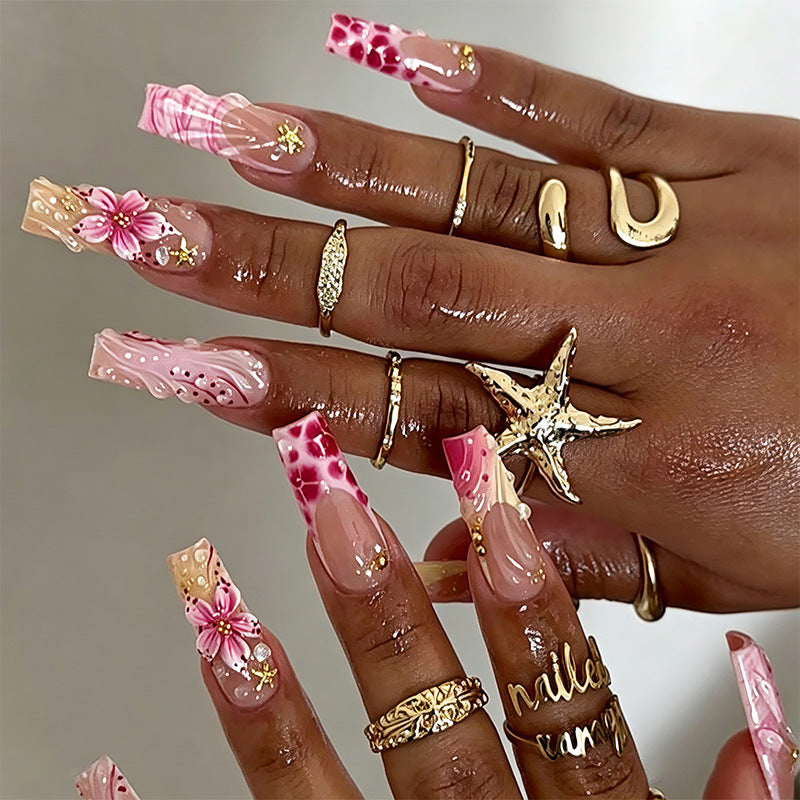 Exclusive artificial nails with elegant animal design and glitter accents Bowlift
