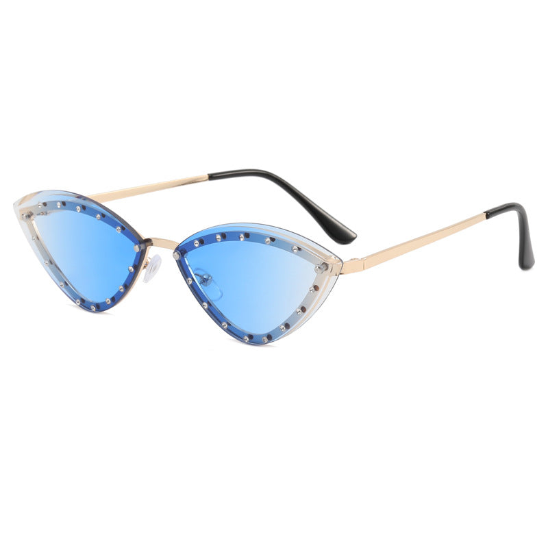 Women's Cat-Eye Sunglasses with Glitter Details Bowlift