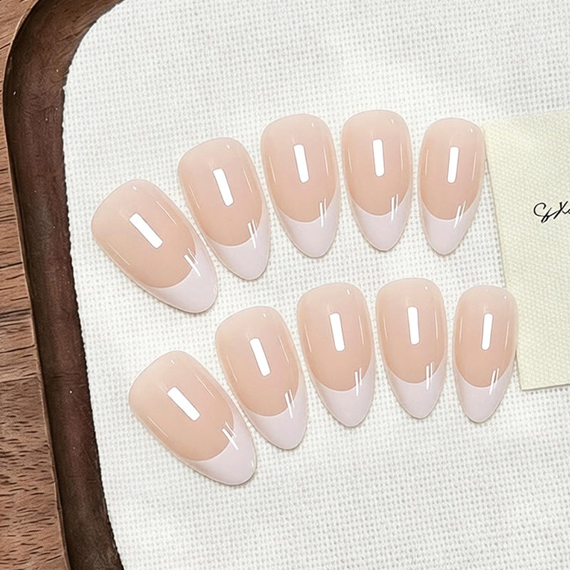Elegant Artificial Nails with French Design Bowlift