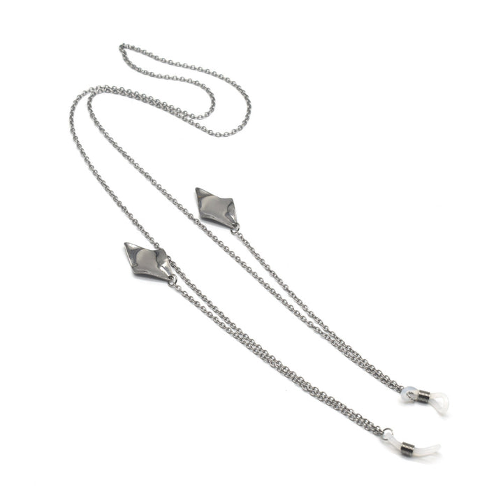 Contemporary Metallic Eyewear Chain Bowlift
