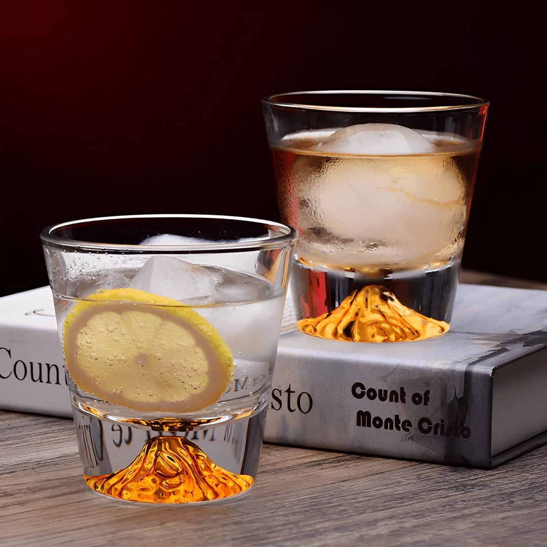 Whiskey glasses with Mount Fuji design – Elegant set for connoisseurs | Bowlift