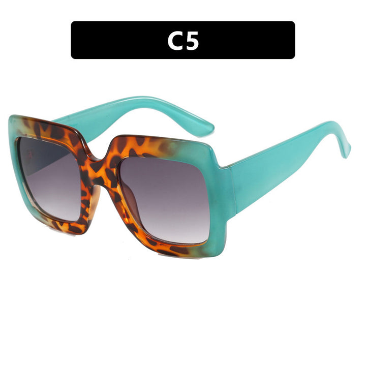 Women's oversized square sunglasses with striking tortoiseshell design Bowlift