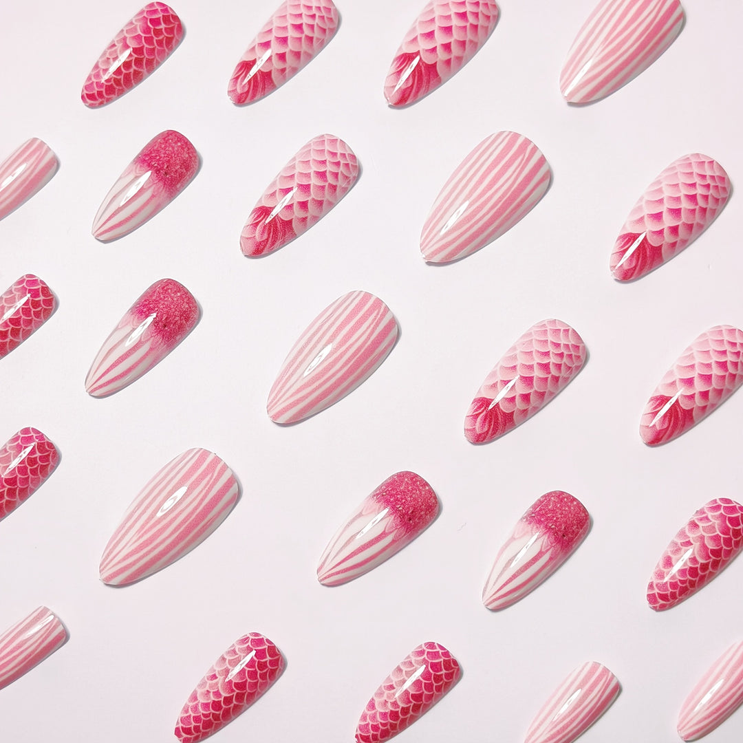 Intricate Scaled Nail Art Design Bowlift