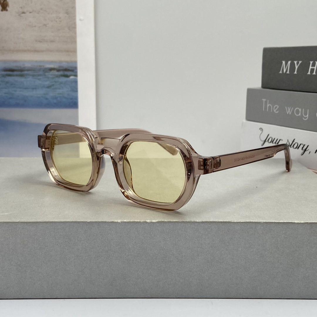 Women’s fashionable sunglasses in modern design with wide frame Bowlift