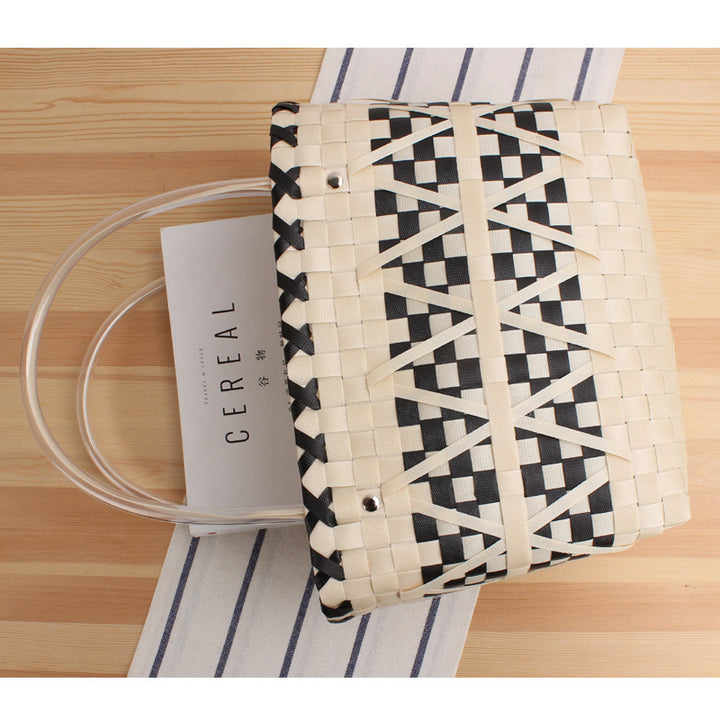 Braided shopping bag with elegant accents Bowlift