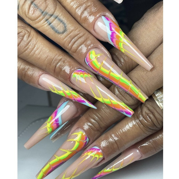 Kreative Design-Art Nails Bowlift