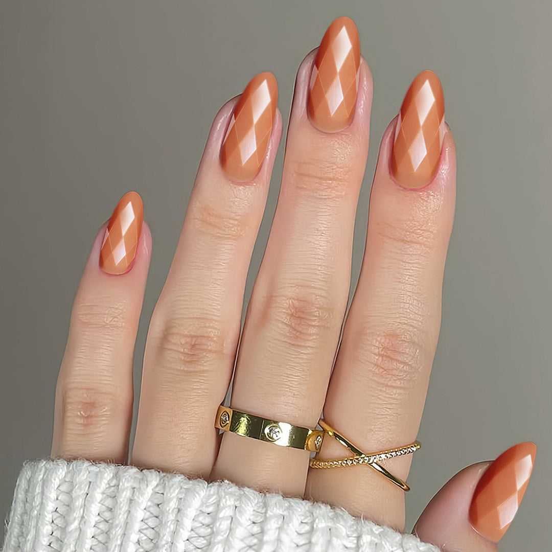 Diamond-Shaped Glossy Nail Extensions Bowlift