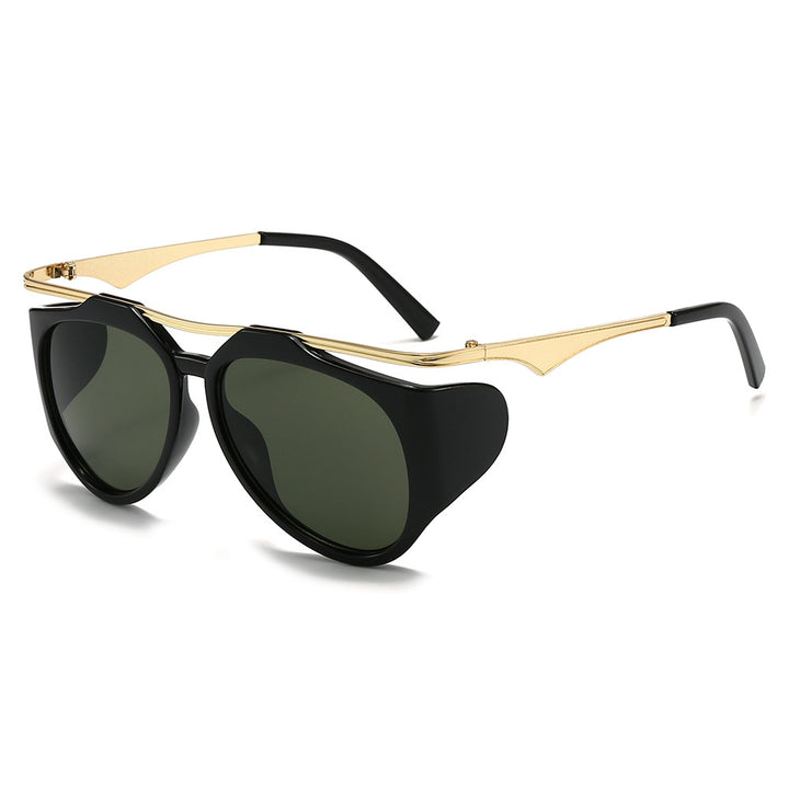 Ladies Fashion Sport Sunglasses with Oversized Frame and Golden Accents Bowlift