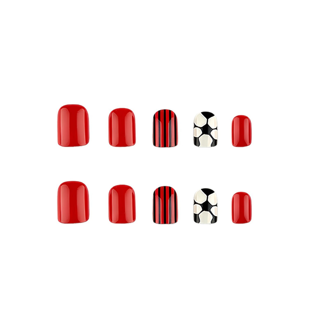 Convincing artificial nails with football motif Bowlift