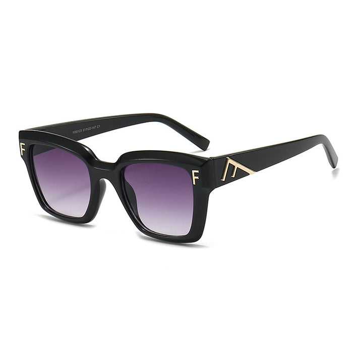 Ladies fashionable square sunglasses with gold details Bowlift
