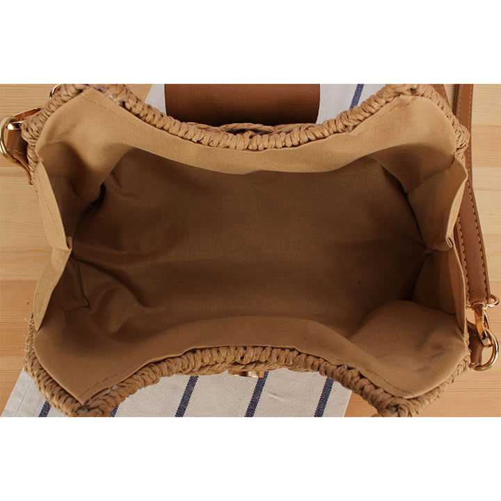 Elegant basket bag with unique closure Bowlift