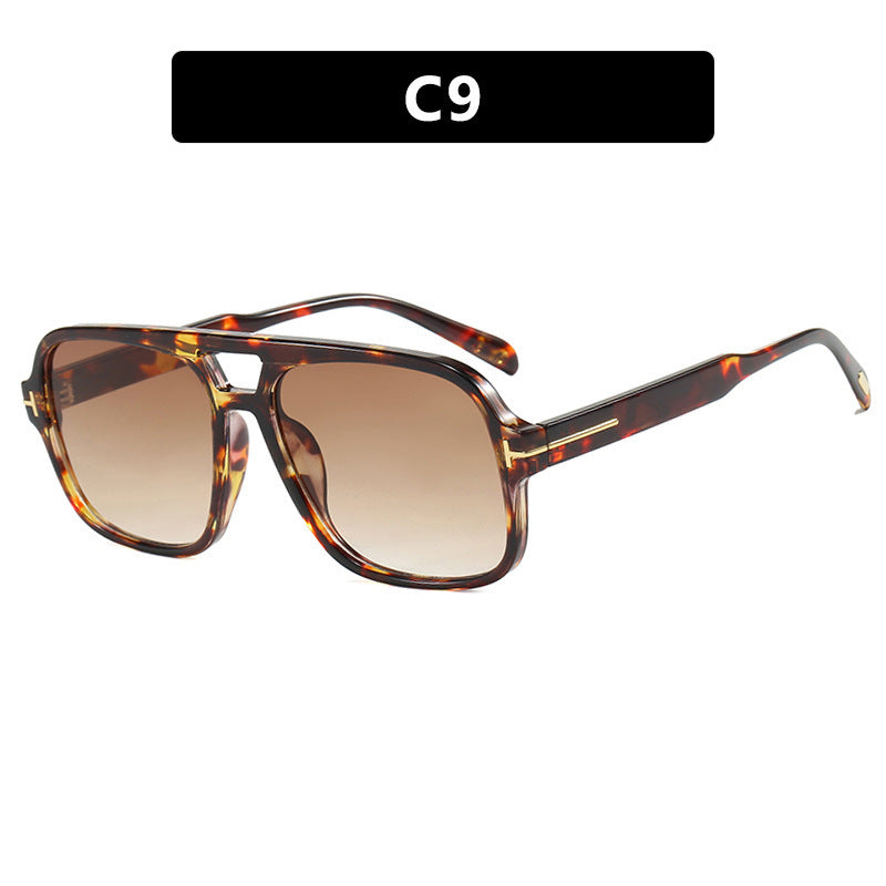 Women's Stylish Sunglasses in Distinctive Rectangular Format Bowlift